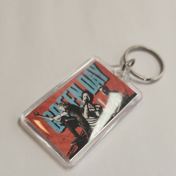 Green Day Keychain 99 Revolutions Tour - Picture 2 of 3